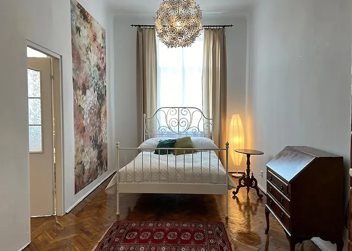 Old Town - 2 Bedrooms Soltyka S3
