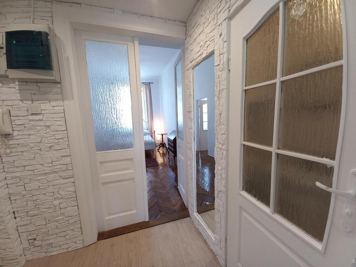 Apartment Old Town - 2 Bedrooms Soltyka S3 *