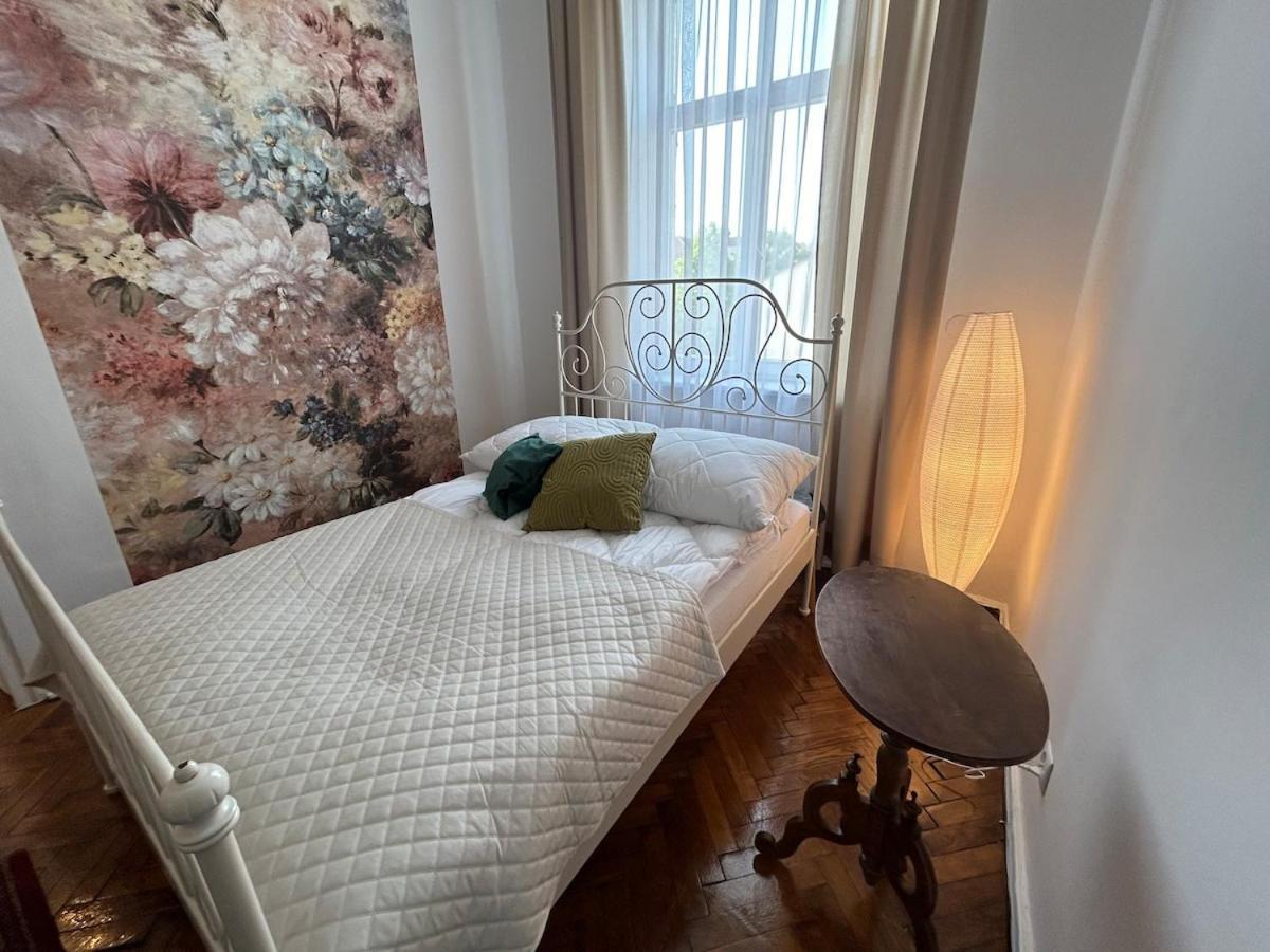 Old Town - 2 Bedrooms Soltyka S3 Apartment